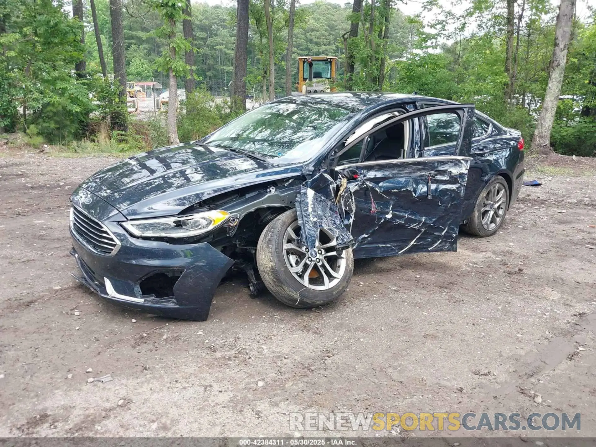 2 Фотография поврежденного автомобиля 3FA6P0CD1LR180409 FORD FUSION 2020