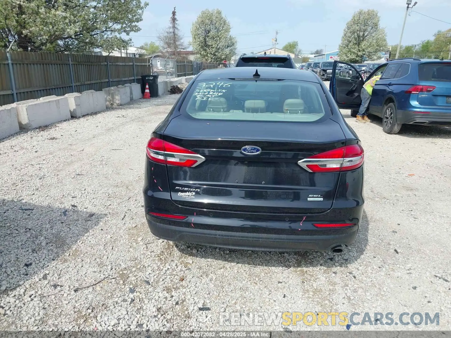 16 Фотография поврежденного автомобиля 3FA6P0CD1LR216339 FORD FUSION 2020