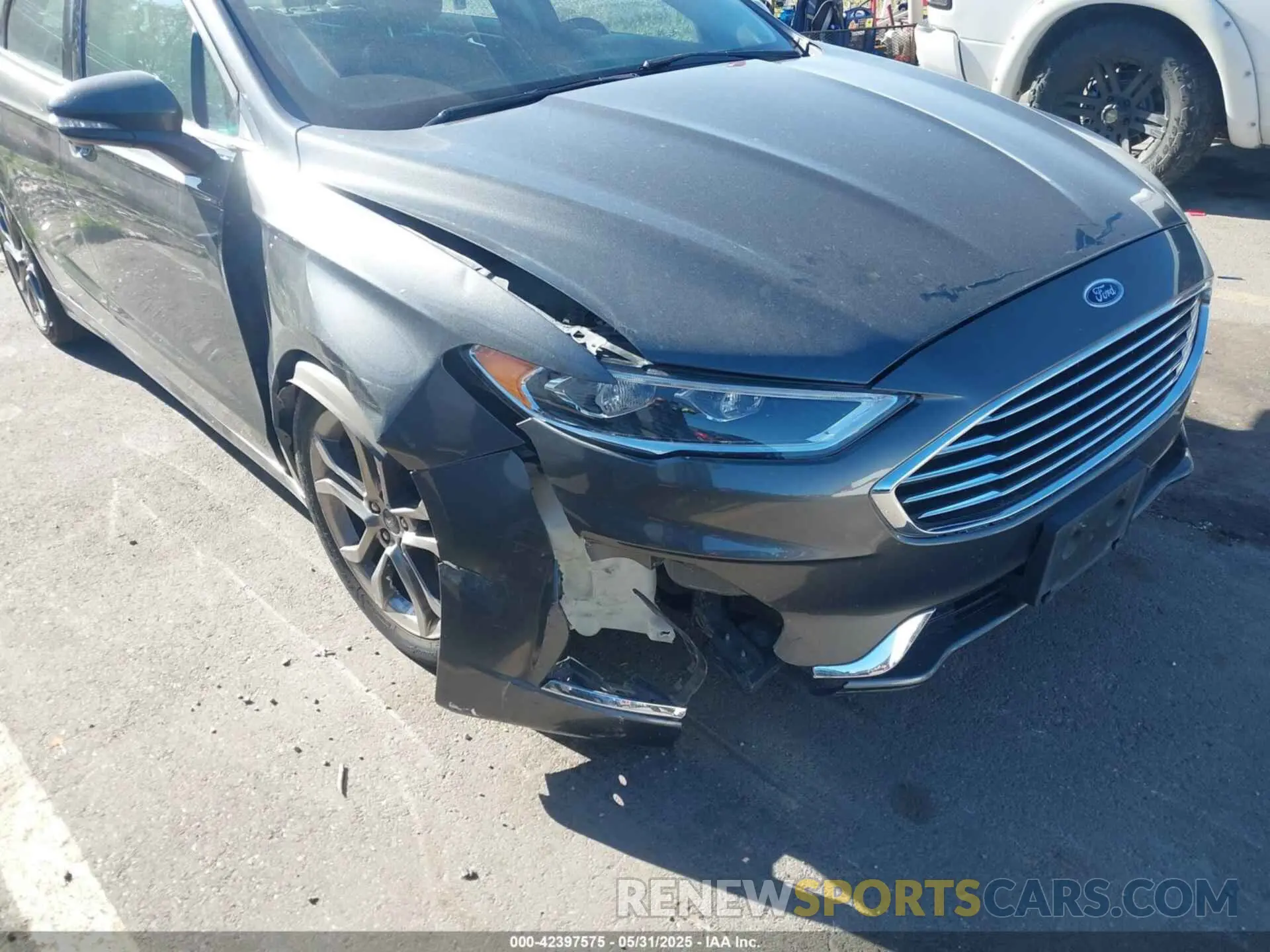 6 Photograph of a damaged car 3FA6P0CD2LR115228 FORD FUSION 2020