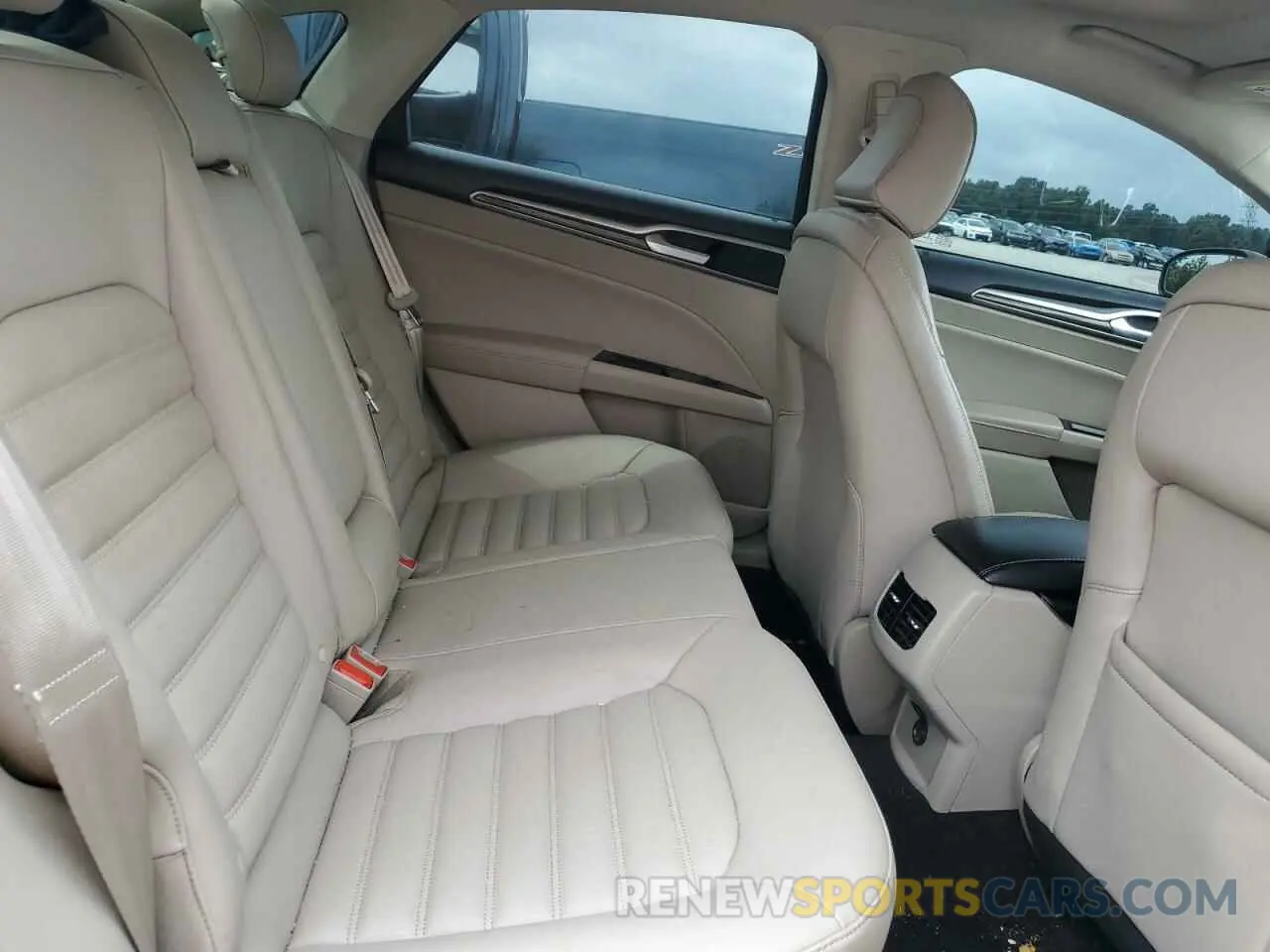 10 Фотография поврежденного автомобиля 3FA6P0CD2LR160797 FORD FUSION 2020