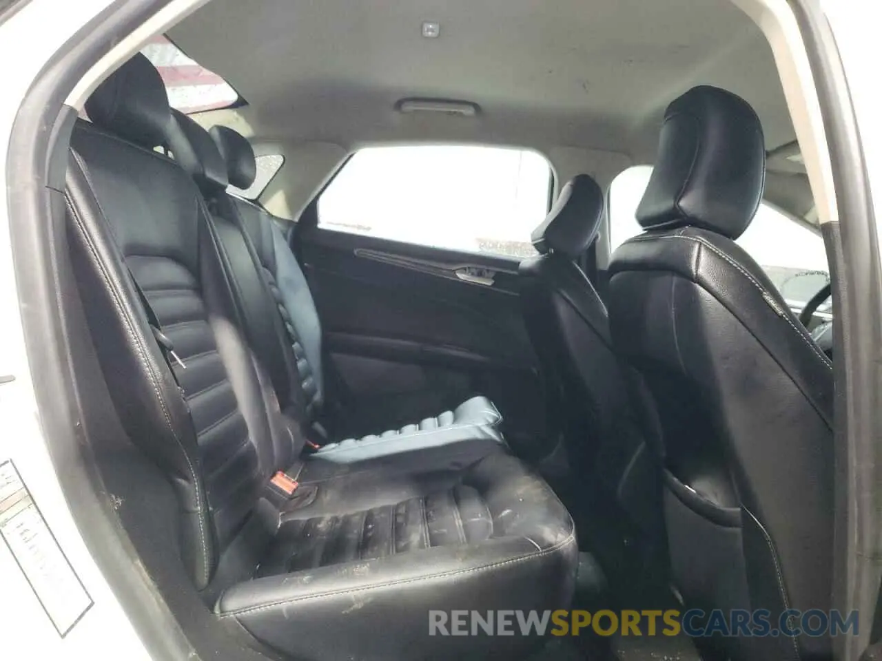 10 Фотография поврежденного автомобиля 3FA6P0CD4LR177598 FORD FUSION 2020