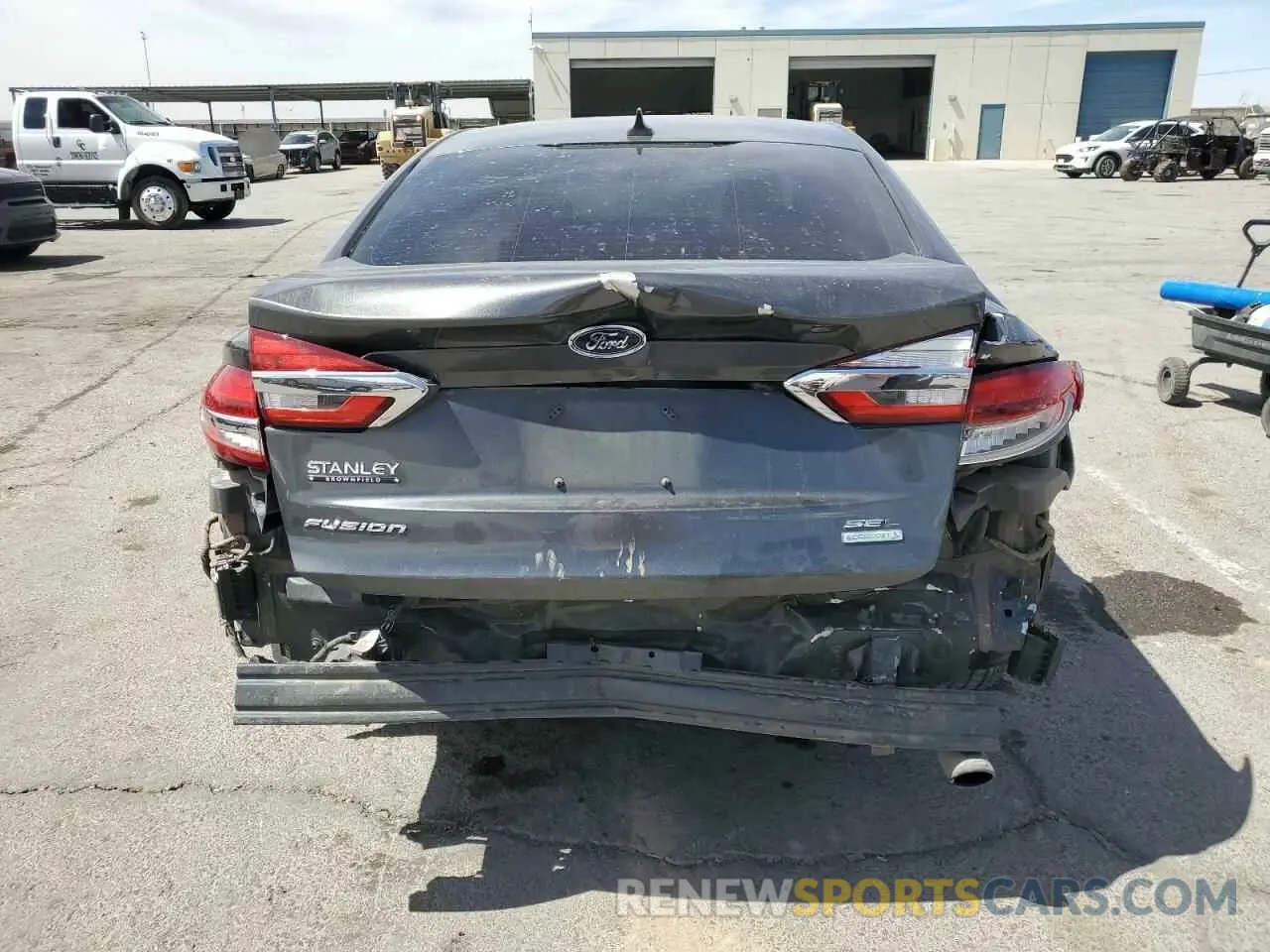 6 Photograph of a damaged car 3FA6P0CD4LR189105 FORD FUSION 2020