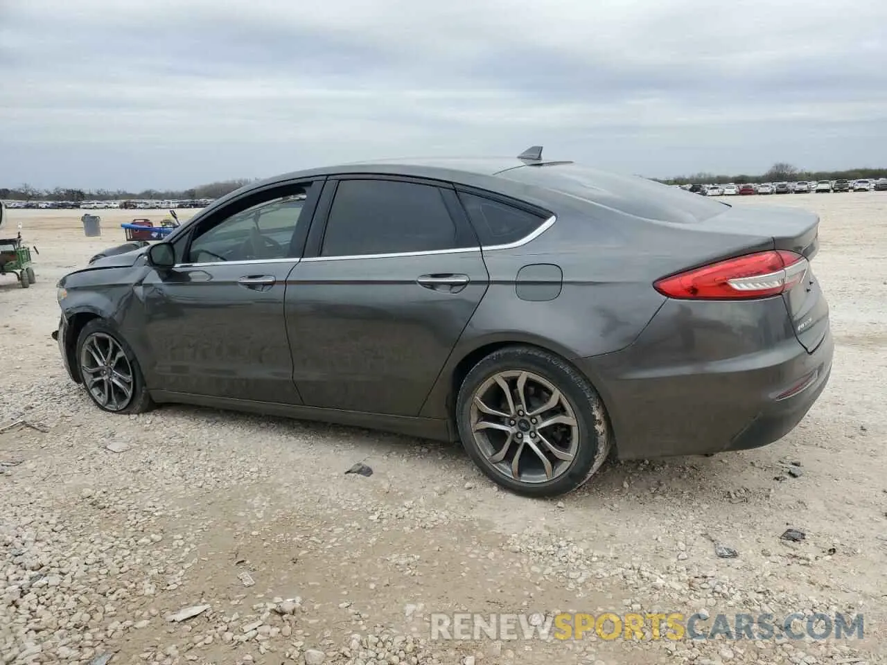 2 Photograph of a damaged car 3FA6P0CD5LR192191 FORD FUSION 2020
