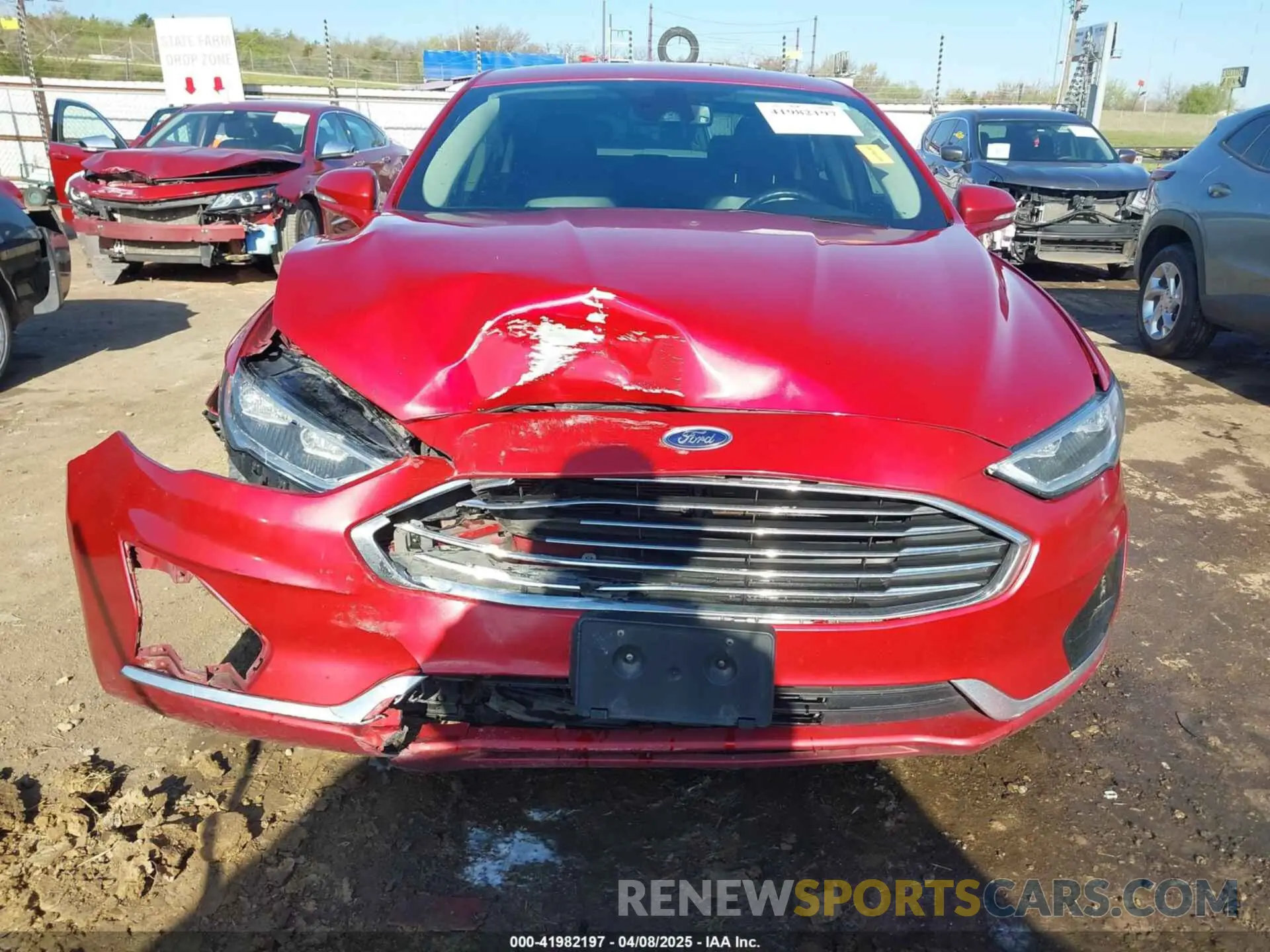 12 Photograph of a damaged car 3FA6P0CD5LR205506 FORD FUSION 2020