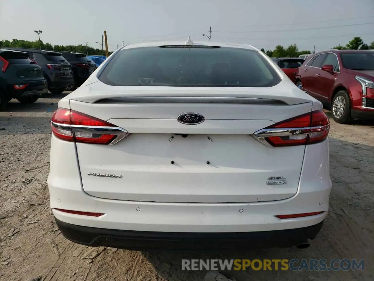6 Фотография поврежденного автомобиля 3FA6P0CD6LR116432 FORD FUSION 2020