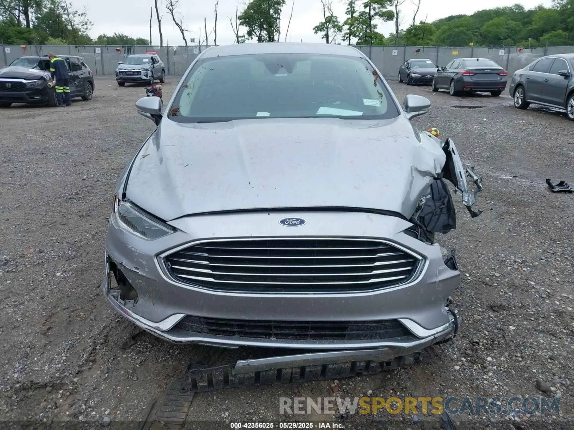 12 Фотография поврежденного автомобиля 3FA6P0CD6LR130394 FORD FUSION 2020