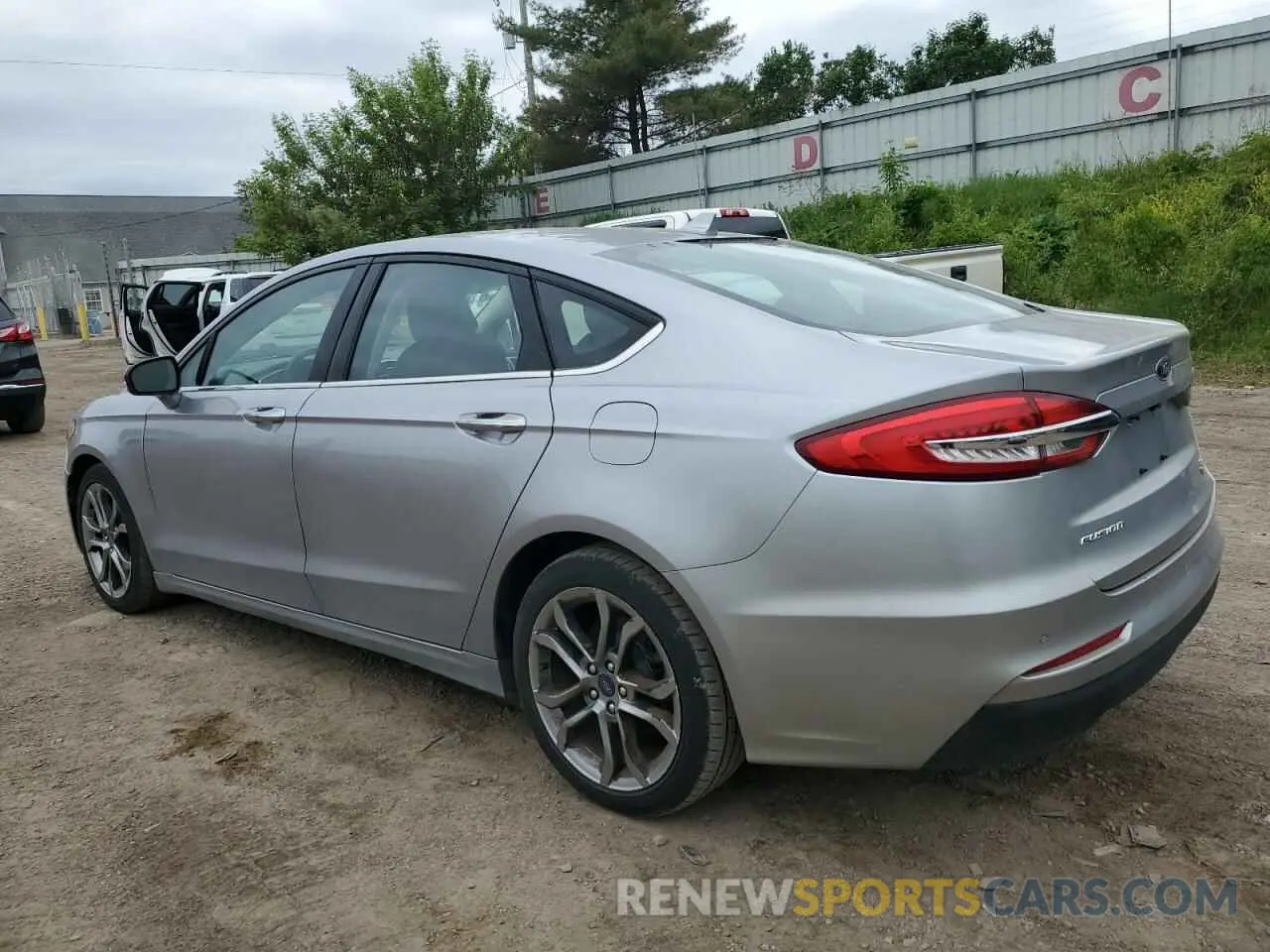 2 Photograph of a damaged car 3FA6P0CD6LR133621 FORD FUSION 2020