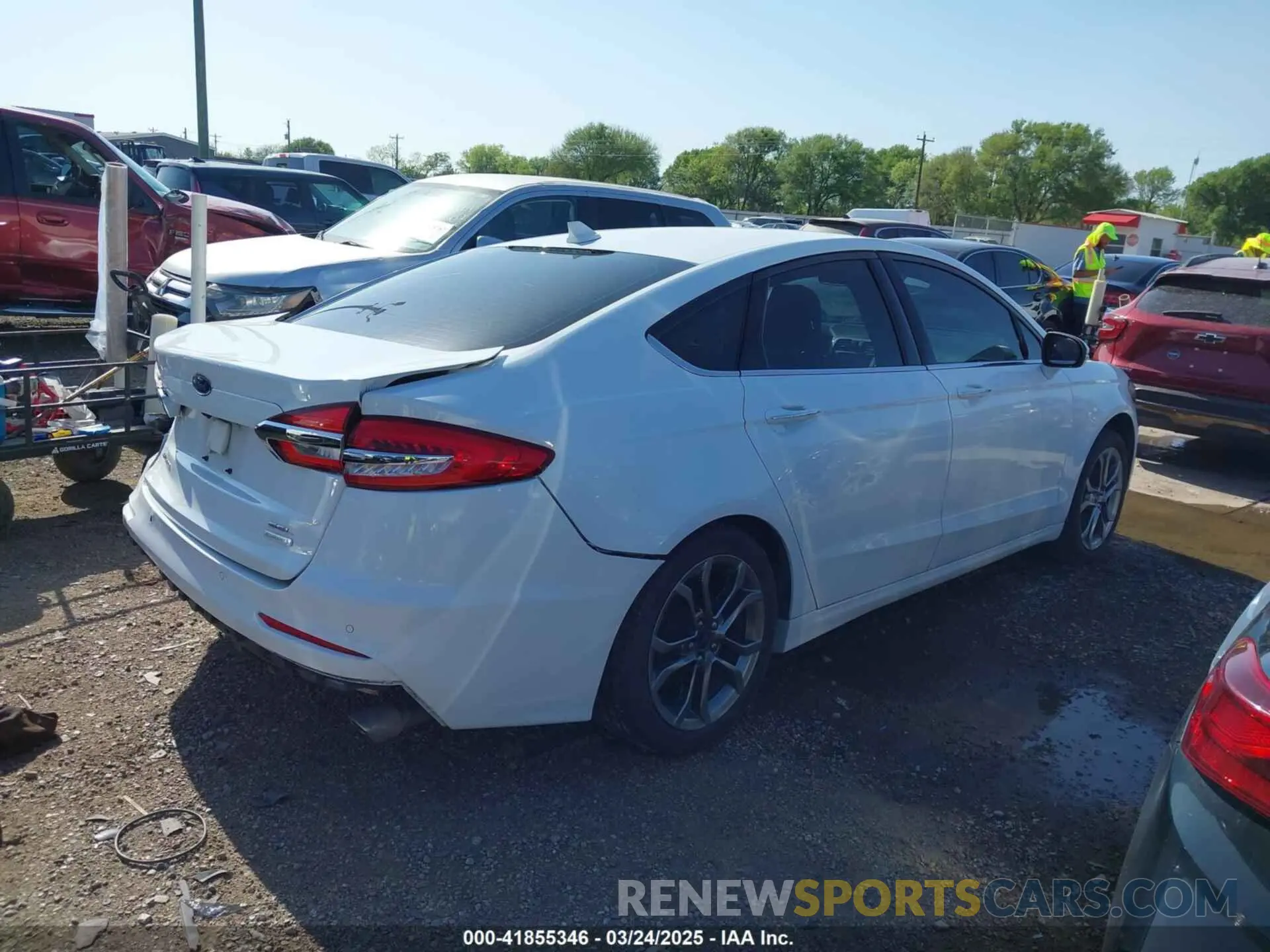 13 Фотография поврежденного автомобиля 3FA6P0CD7LR131781 FORD FUSION 2020