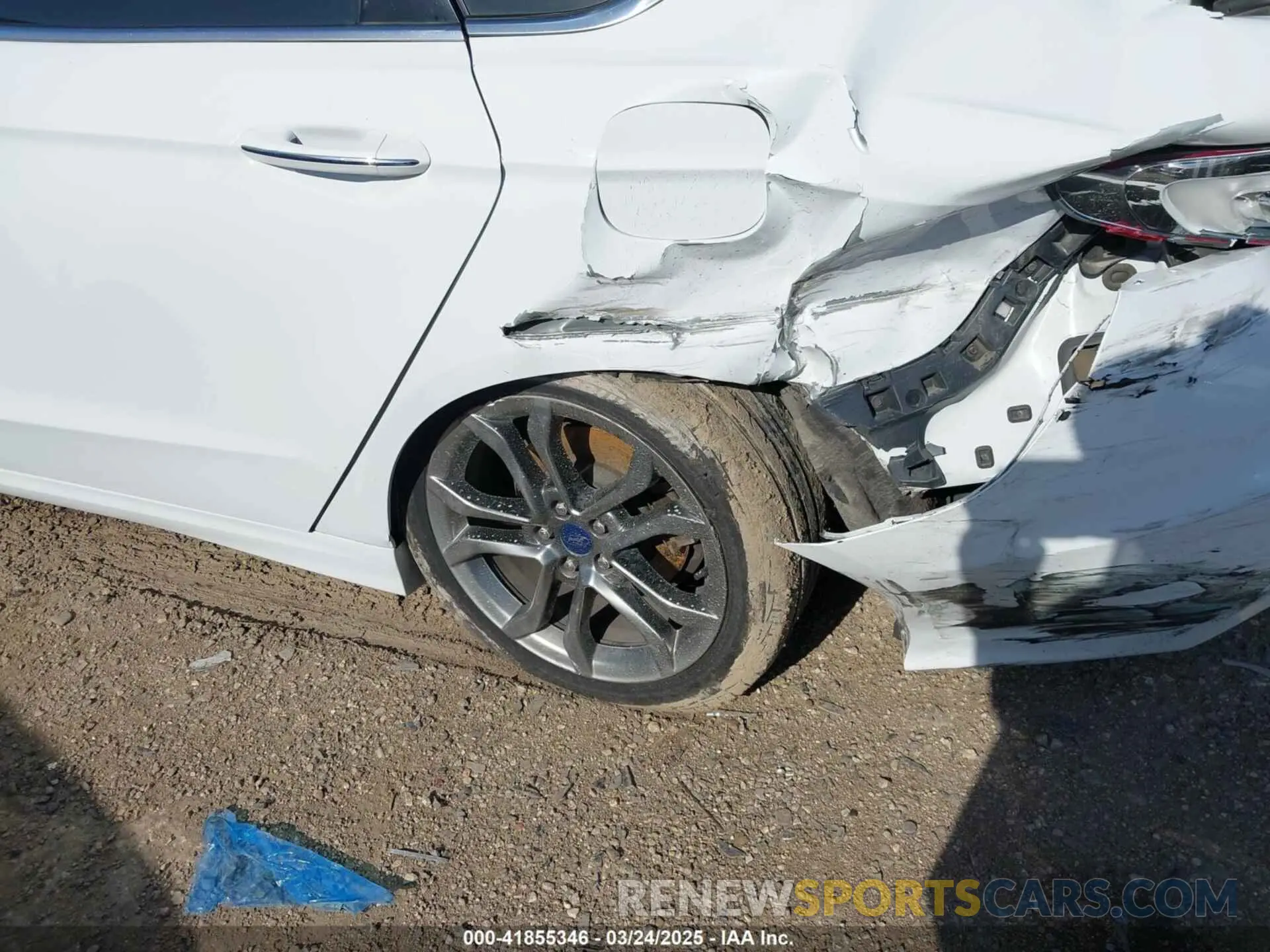 17 Фотография поврежденного автомобиля 3FA6P0CD7LR131781 FORD FUSION 2020