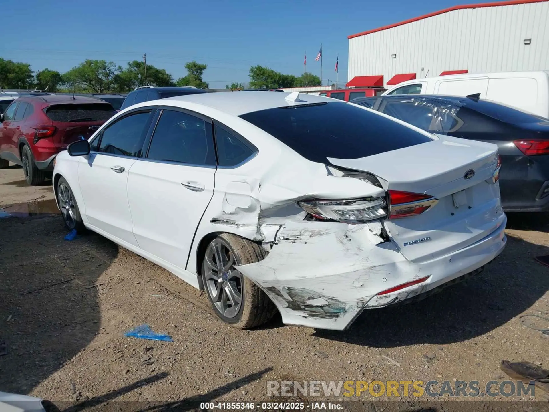 3 Фотография поврежденного автомобиля 3FA6P0CD7LR131781 FORD FUSION 2020