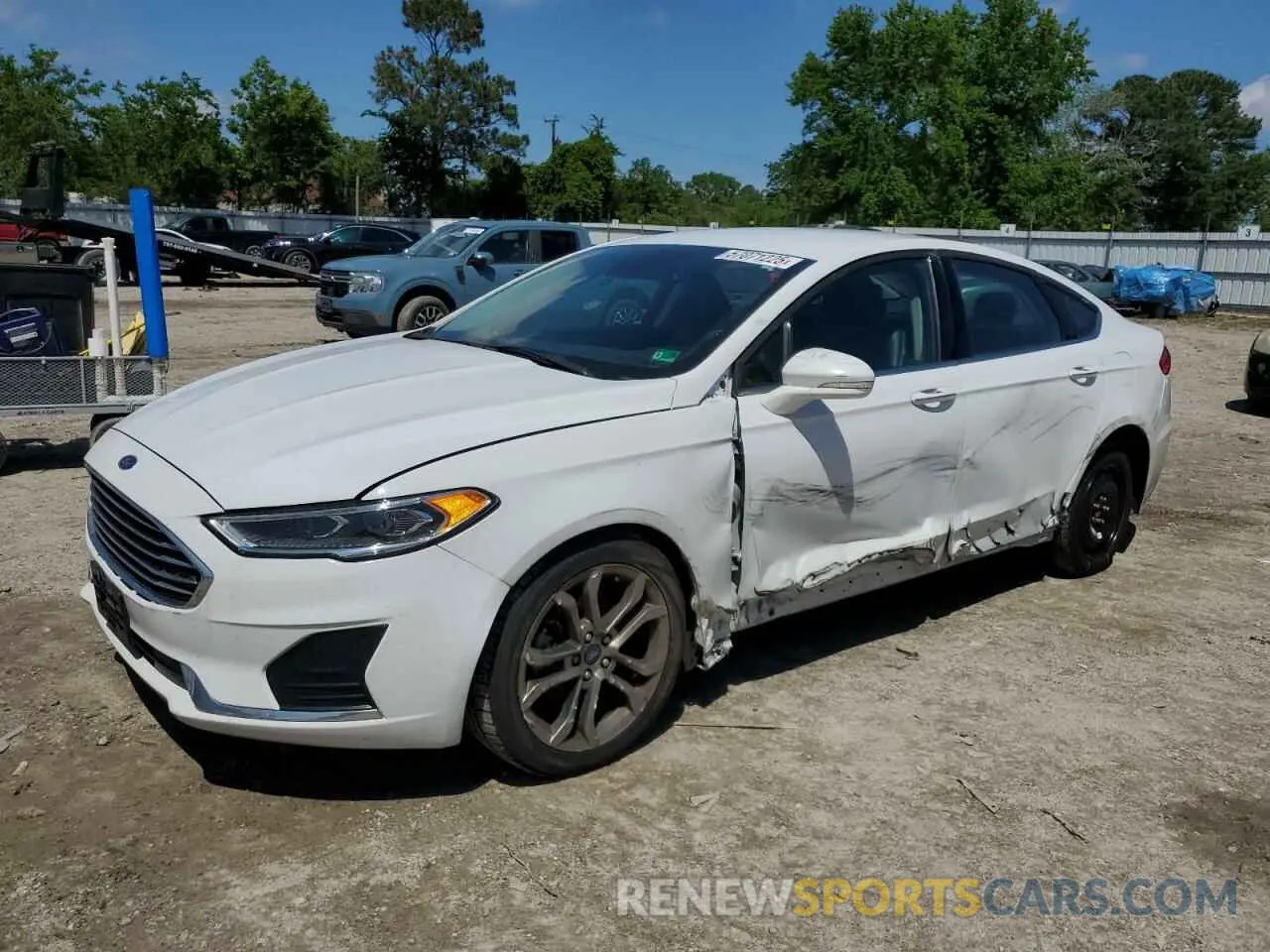 1 Photograph of a damaged car 3FA6P0CD9LR133001 FORD FUSION 2020