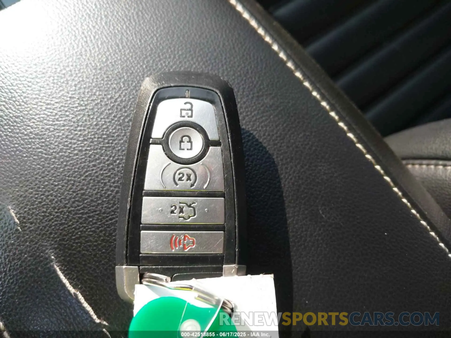 11 Фотография поврежденного автомобиля 3FA6P0CD9LR229470 FORD FUSION 2020