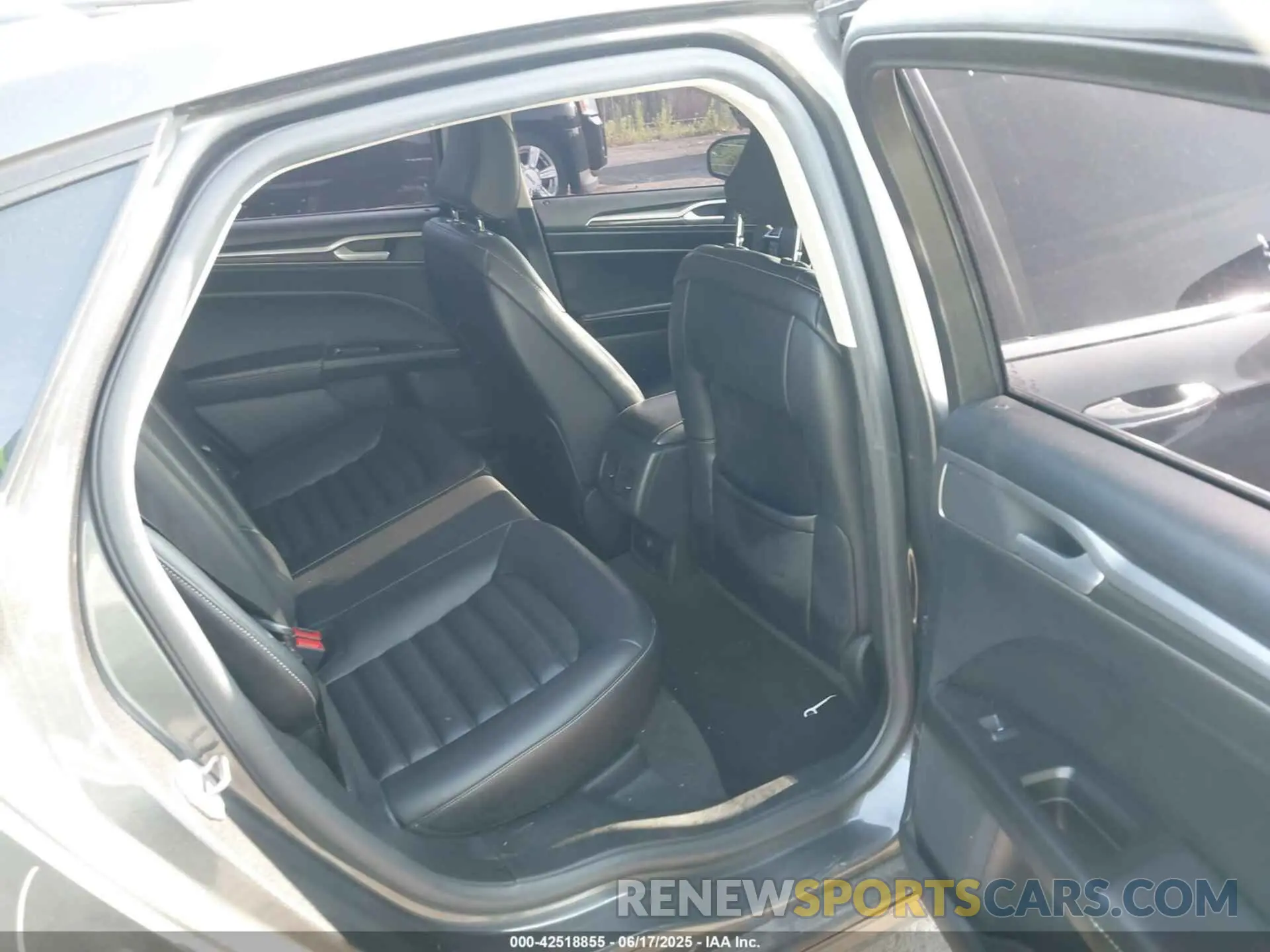 8 Фотография поврежденного автомобиля 3FA6P0CD9LR229470 FORD FUSION 2020