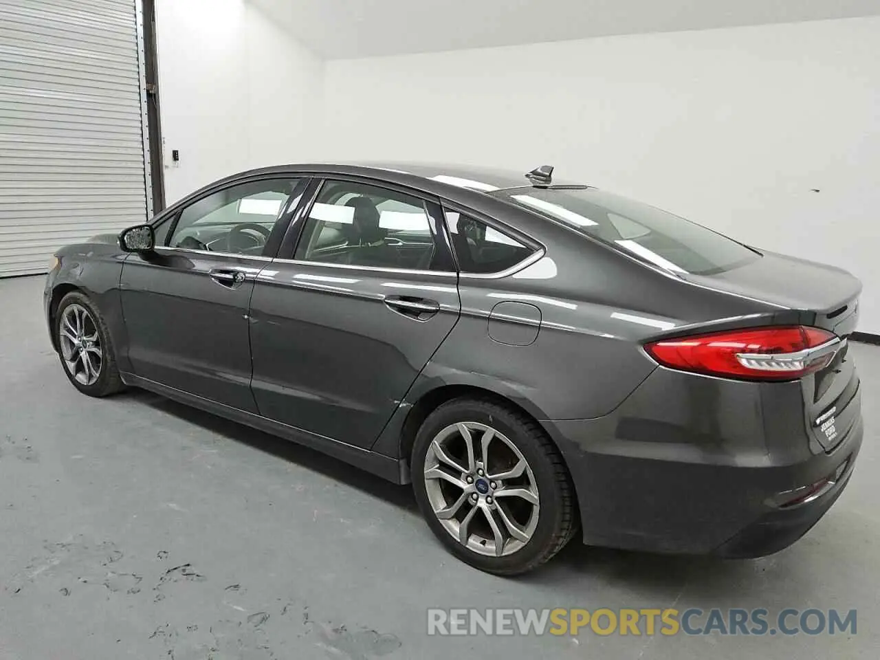 2 Фотография поврежденного автомобиля 3FA6P0CDXLR131189 FORD FUSION 2020