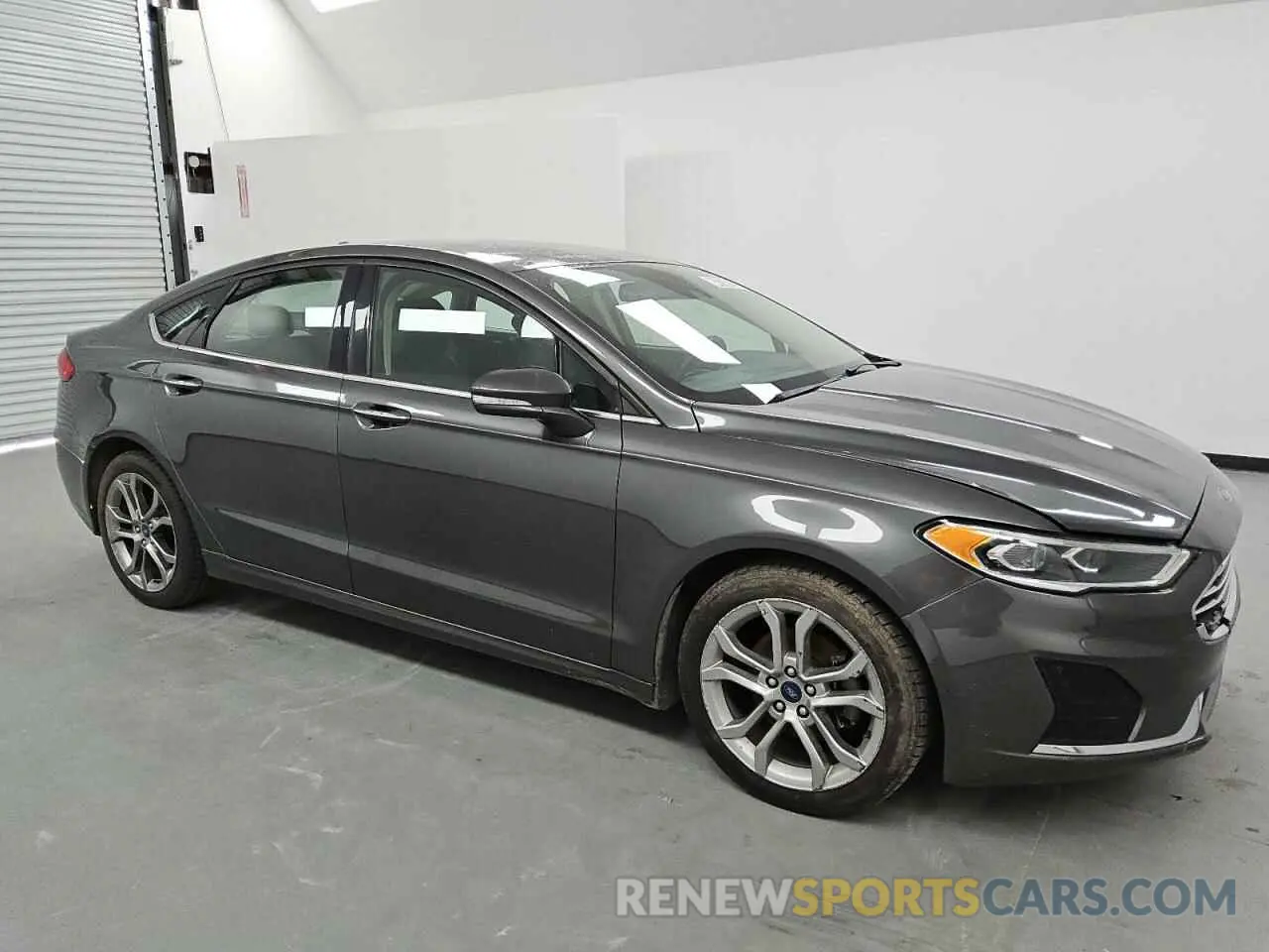 4 Фотография поврежденного автомобиля 3FA6P0CDXLR131189 FORD FUSION 2020