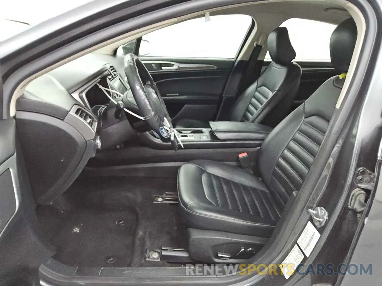 7 Фотография поврежденного автомобиля 3FA6P0CDXLR131189 FORD FUSION 2020