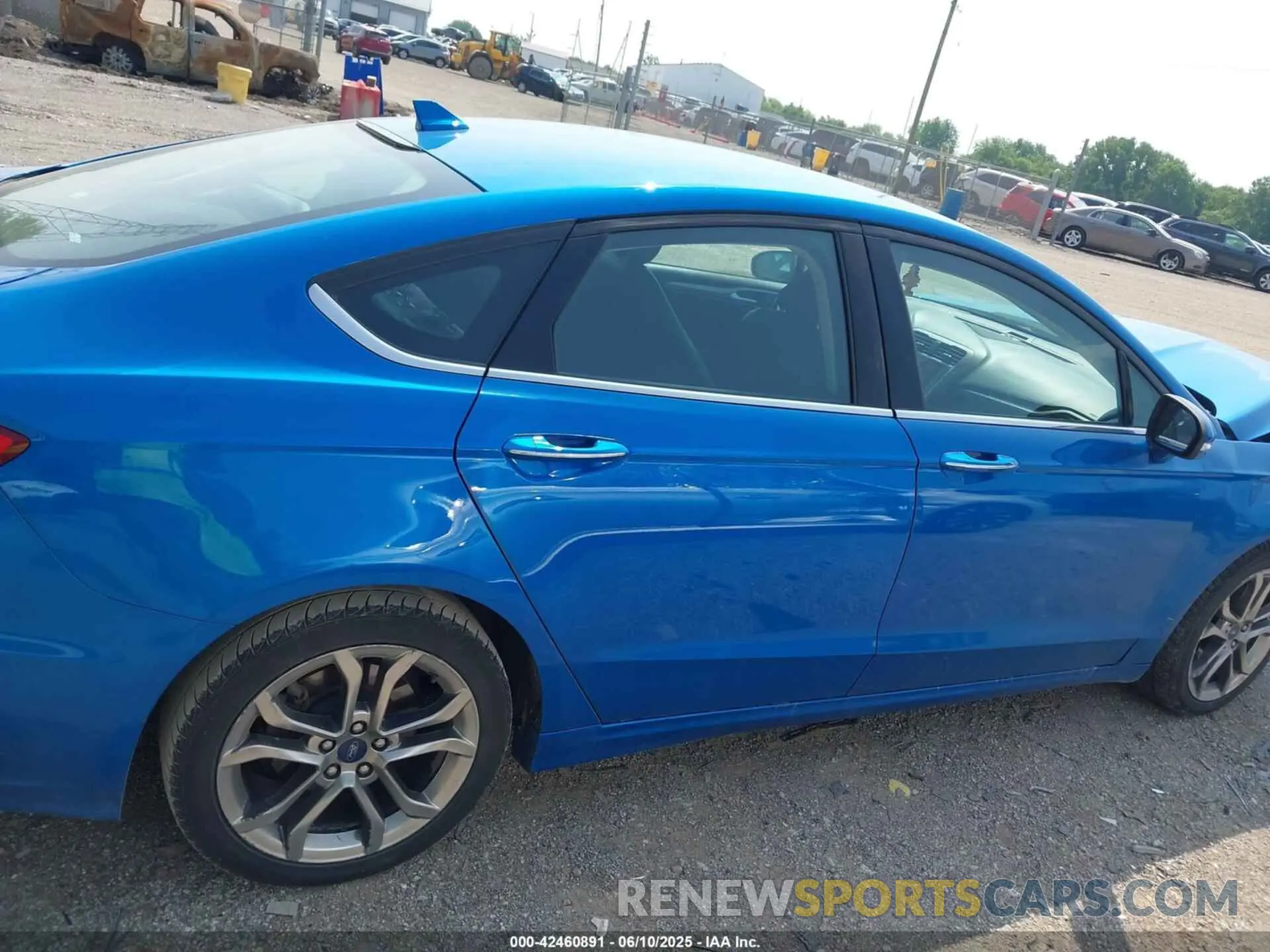 13 Photograph of a damaged car 3FA6P0CDXLR193109 FORD FUSION 2020