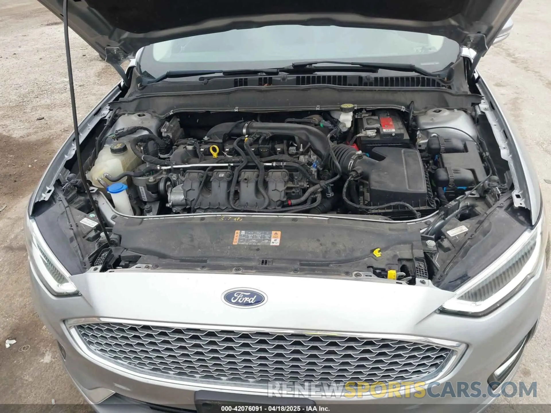 10 Photograph of a damaged car 3FA6P0D91LR174152 FORD FUSION 2020