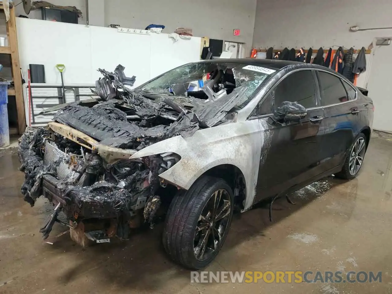 1 Фотография поврежденного автомобиля 3FA6P0D92LR151575 FORD FUSION 2020