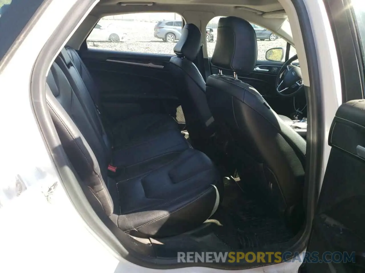 10 Фотография поврежденного автомобиля 3FA6P0D92LR173611 FORD FUSION 2020