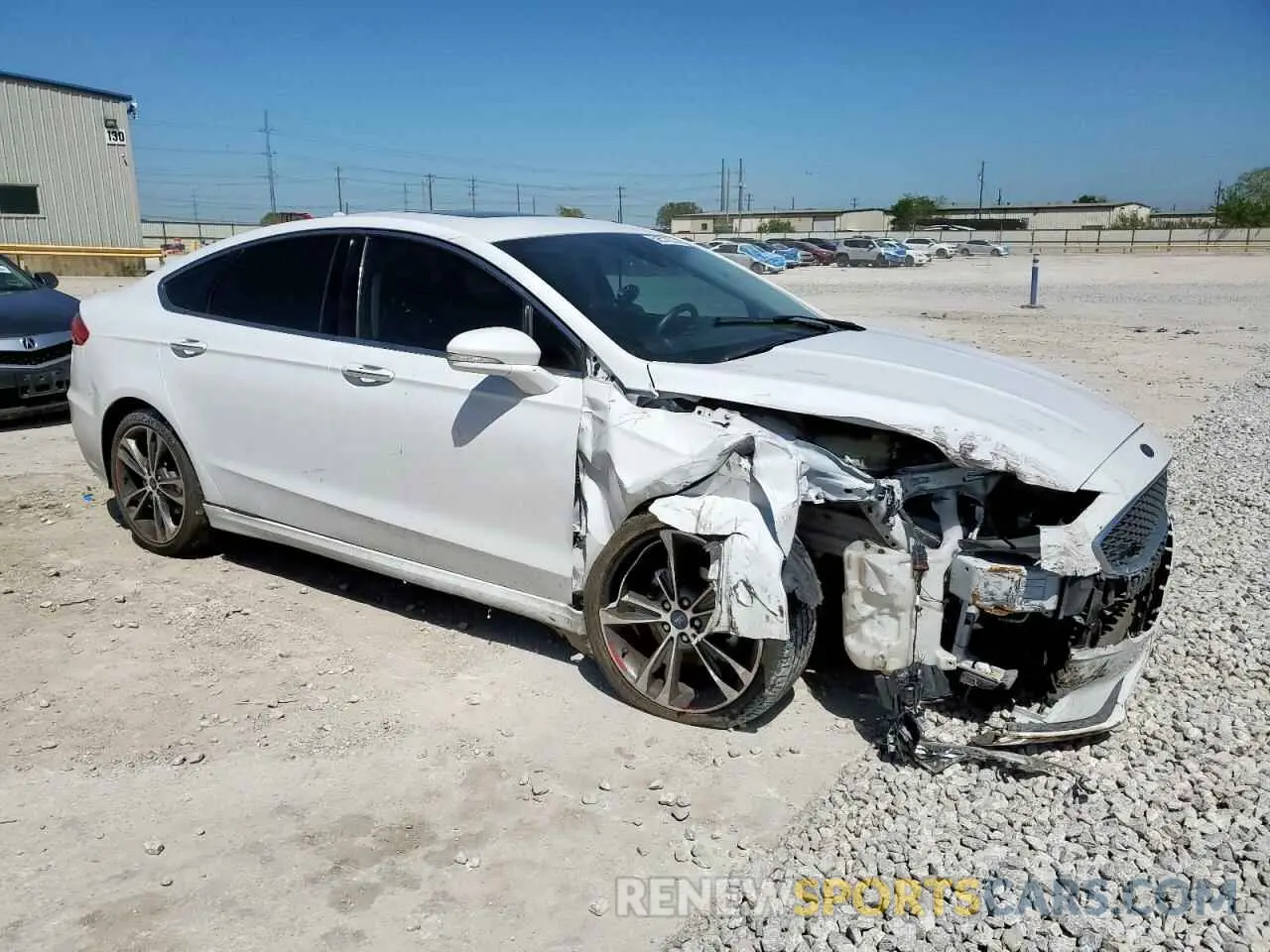 4 Фотография поврежденного автомобиля 3FA6P0D92LR174659 FORD FUSION 2020