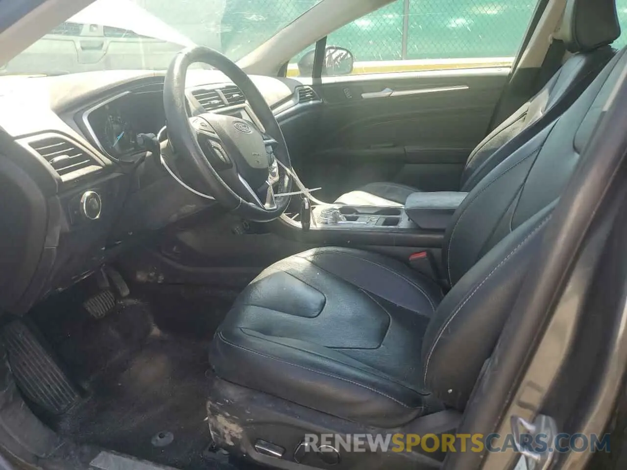 7 Фотография поврежденного автомобиля 3FA6P0D94LR138259 FORD FUSION 2020