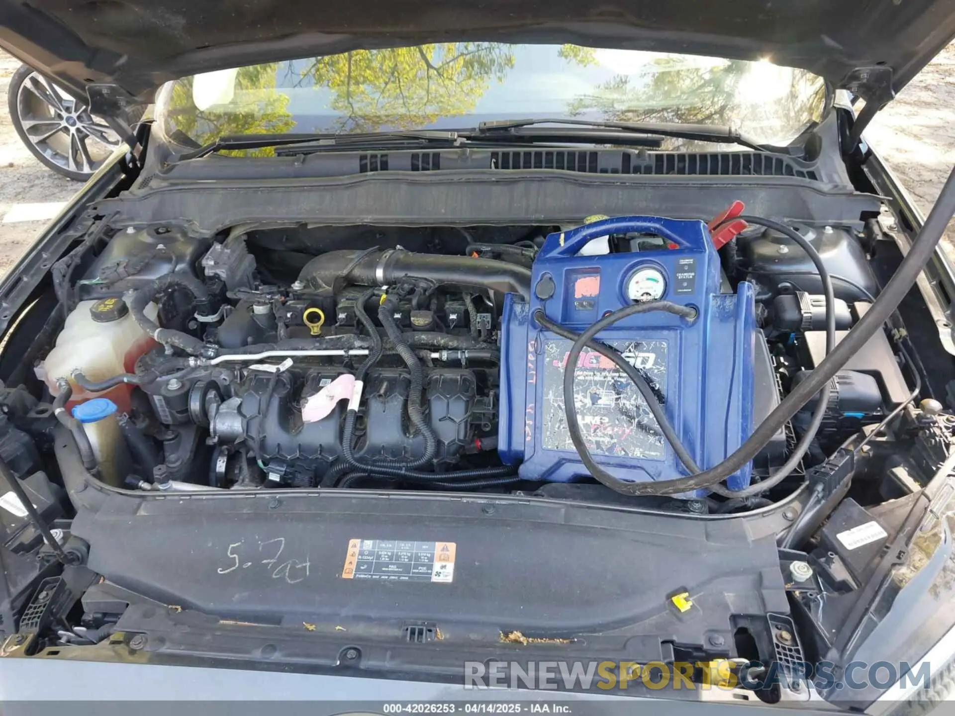 10 Photograph of a damaged car 3FA6P0D94LR151464 FORD FUSION 2020