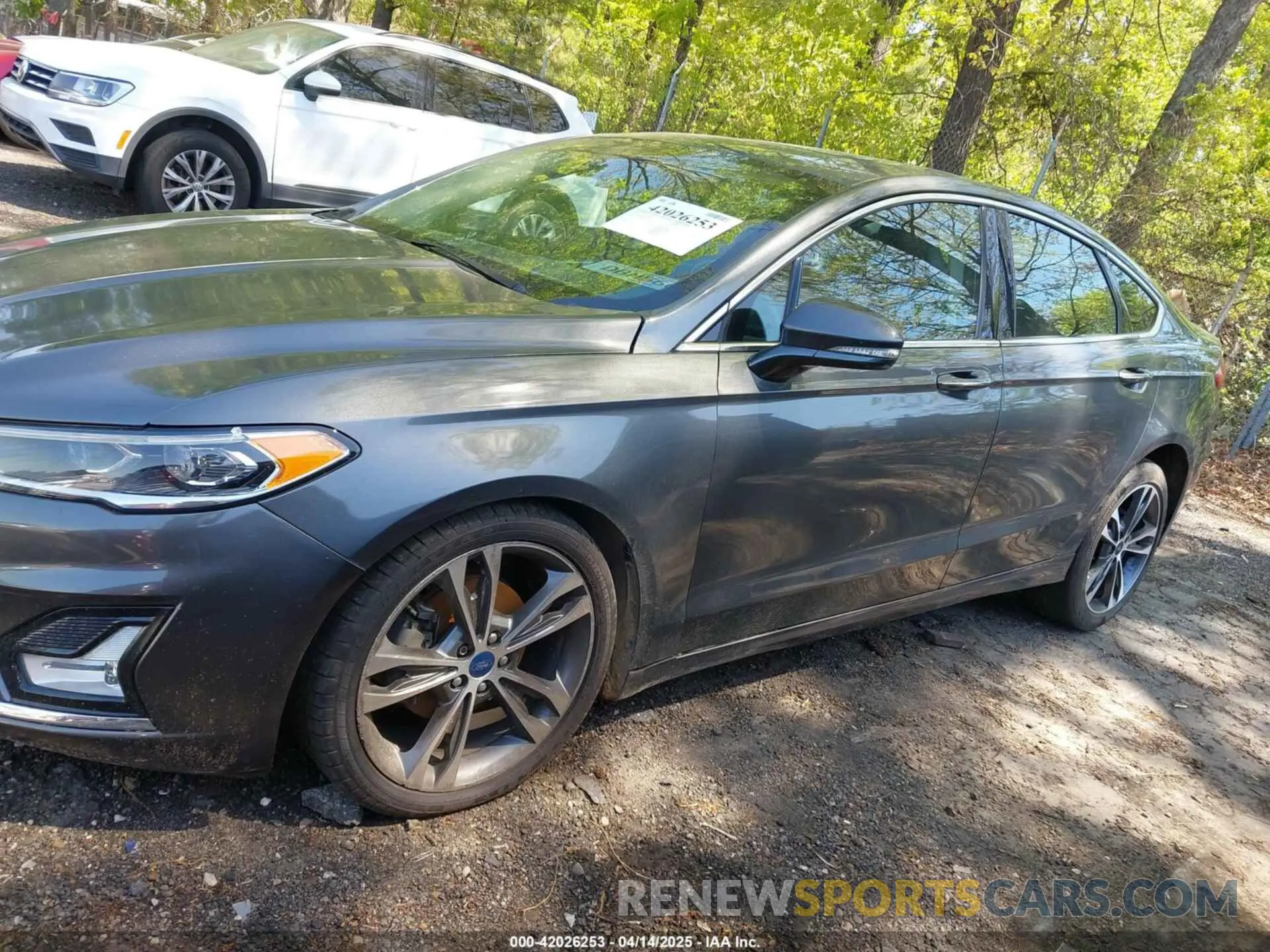 14 Photograph of a damaged car 3FA6P0D94LR151464 FORD FUSION 2020