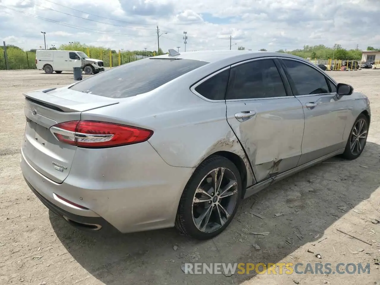 3 Фотография поврежденного автомобиля 3FA6P0D94LR152307 FORD FUSION 2020