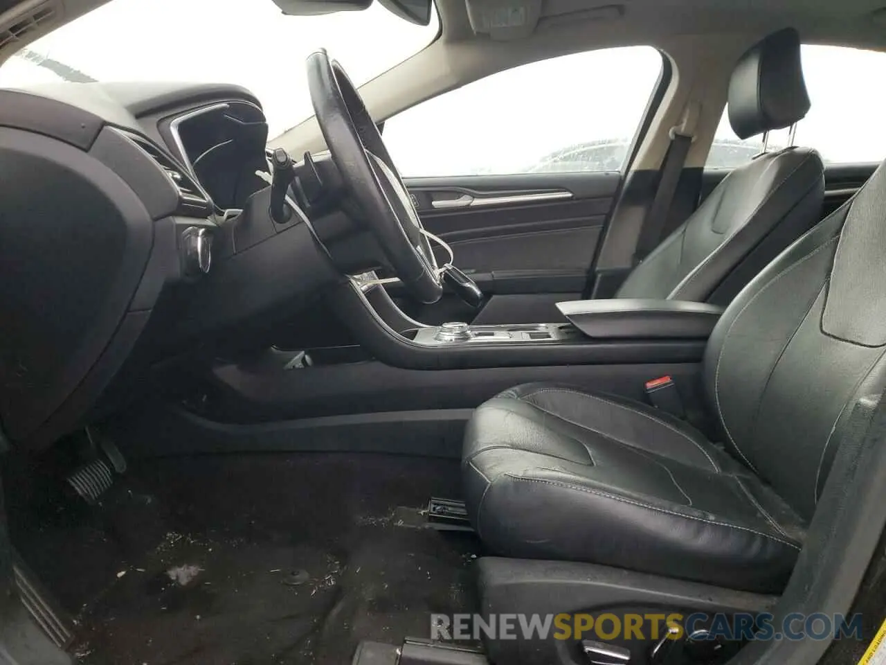 7 Photograph of a damaged car 3FA6P0D94LR153375 FORD FUSION 2020