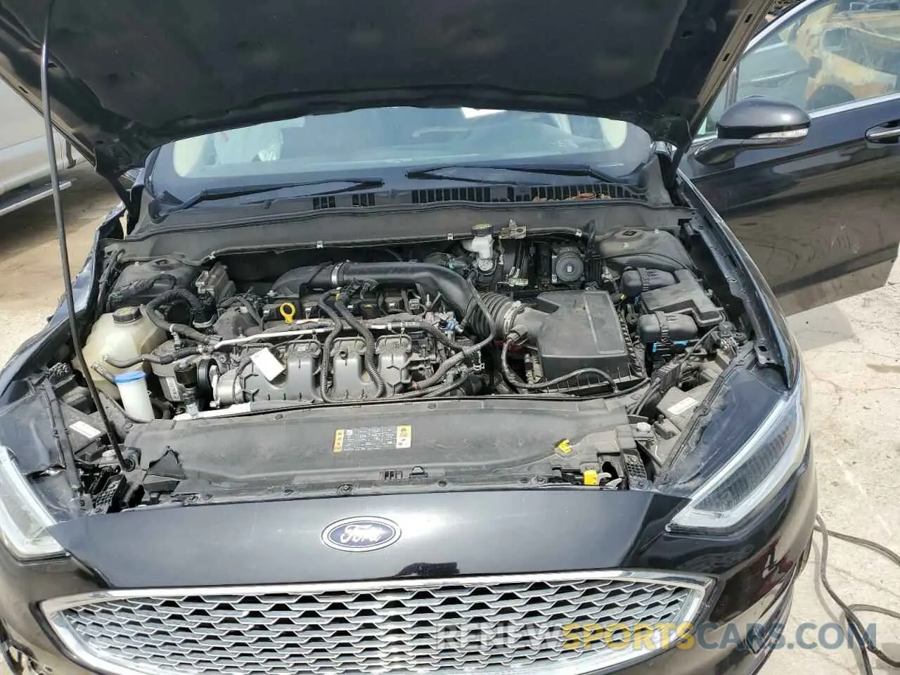 11 Фотография поврежденного автомобиля 3FA6P0D95LR193335 FORD FUSION 2020