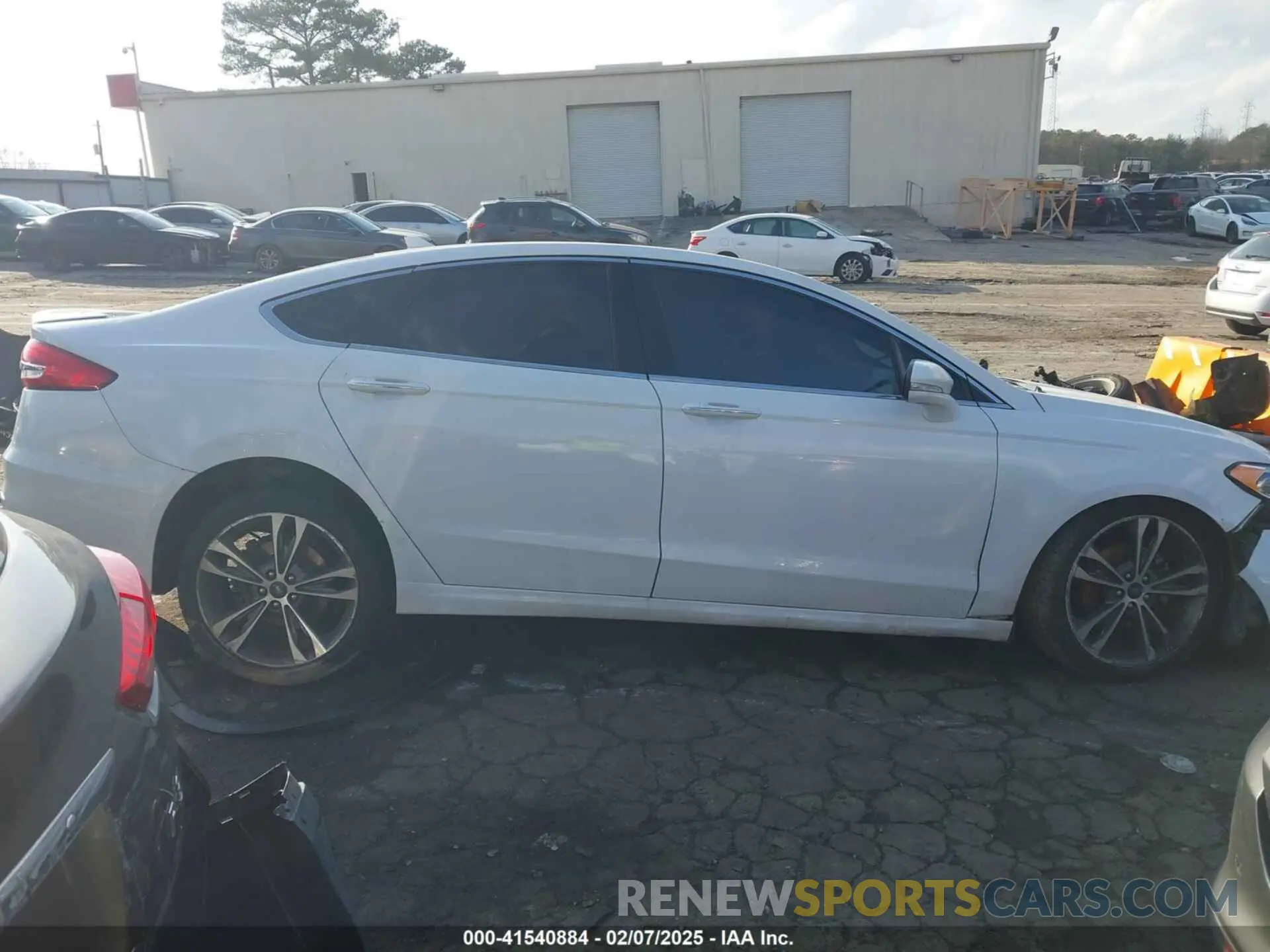 12 Photograph of a damaged car 3FA6P0D97LR127885 FORD FUSION 2020