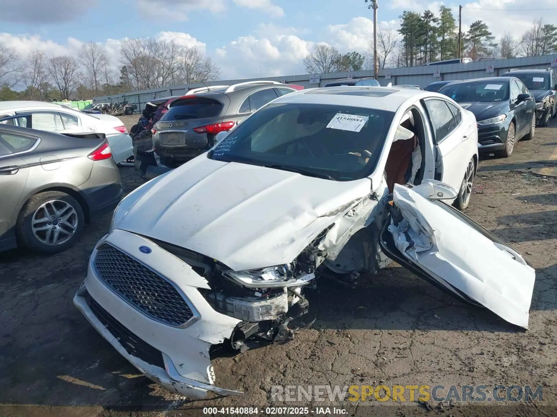 2 Photograph of a damaged car 3FA6P0D97LR127885 FORD FUSION 2020