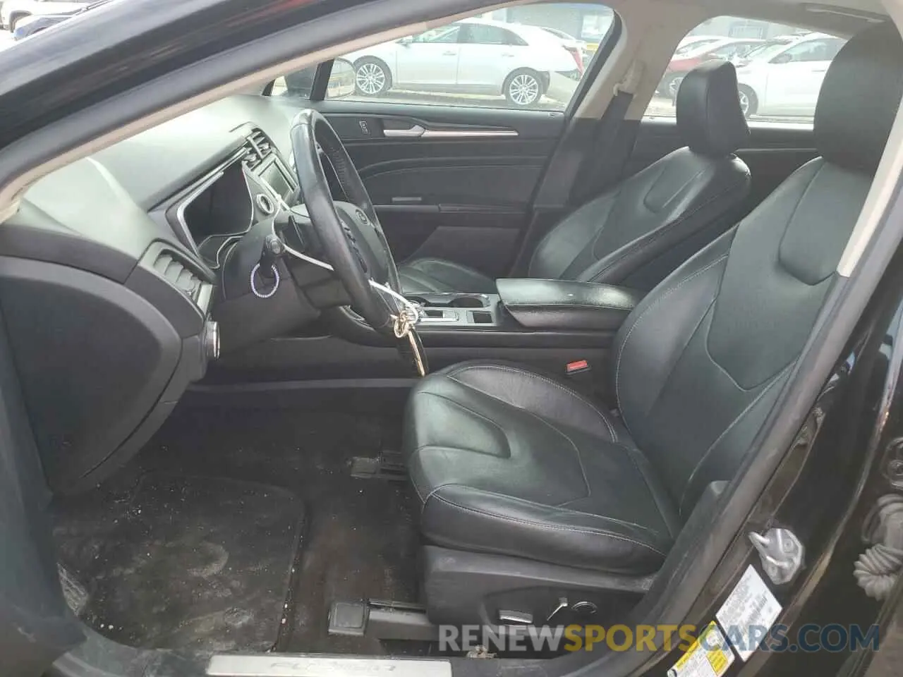 7 Photograph of a damaged car 3FA6P0D97LR173720 FORD FUSION 2020