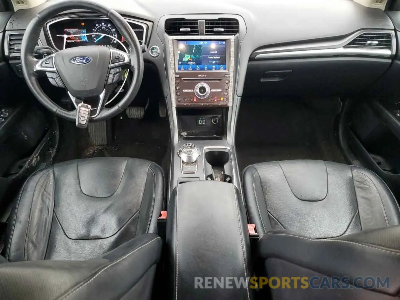 8 Photograph of a damaged car 3FA6P0D97LR174043 FORD FUSION 2020