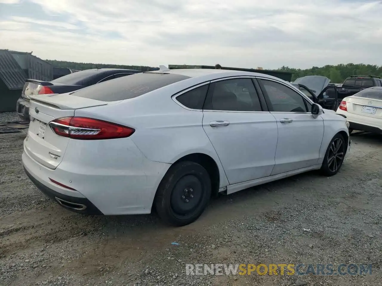 3 Фотография поврежденного автомобиля 3FA6P0D98LR153346 FORD FUSION 2020