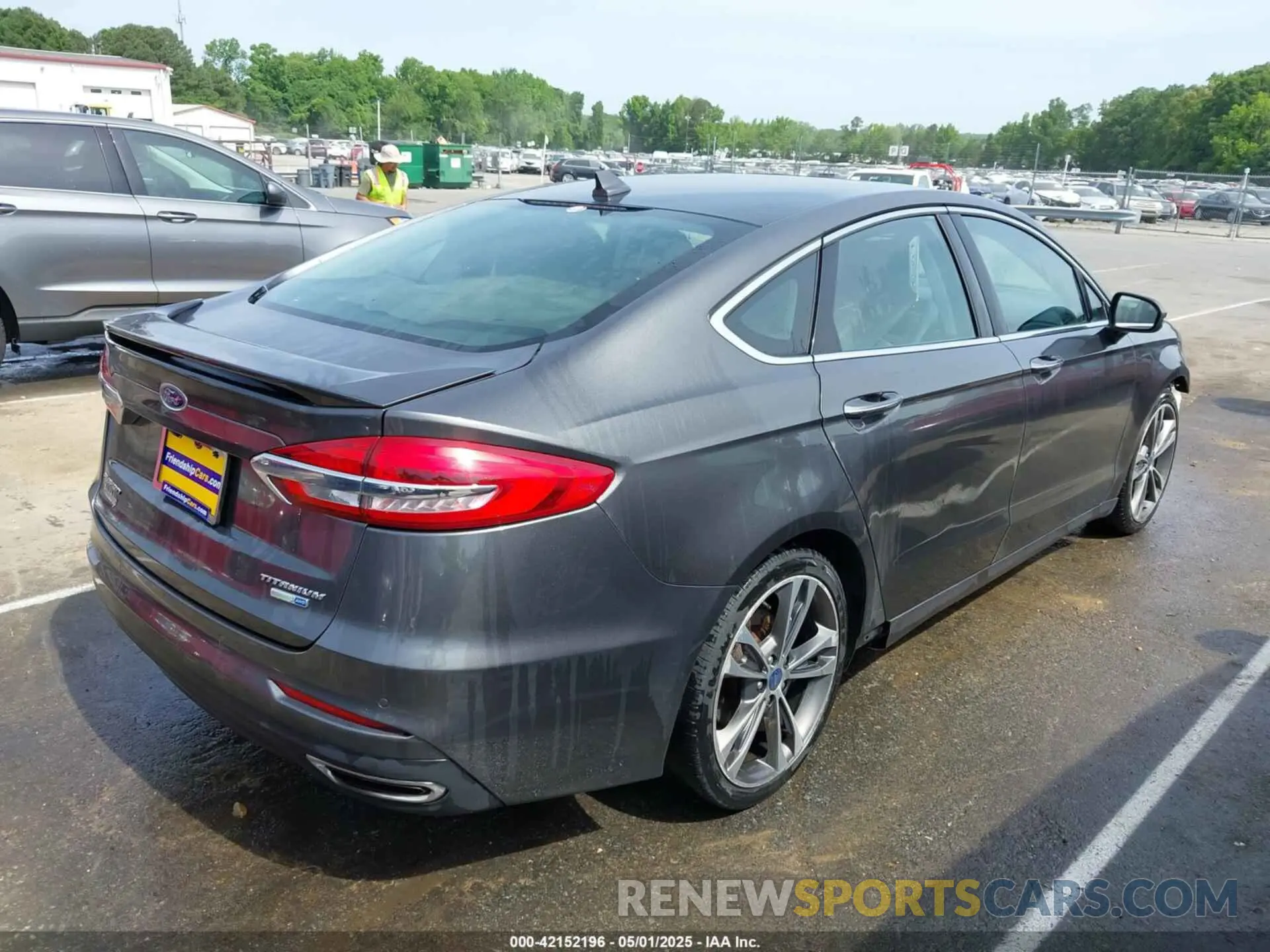 4 Фотография поврежденного автомобиля 3FA6P0D98LR199551 FORD FUSION 2020