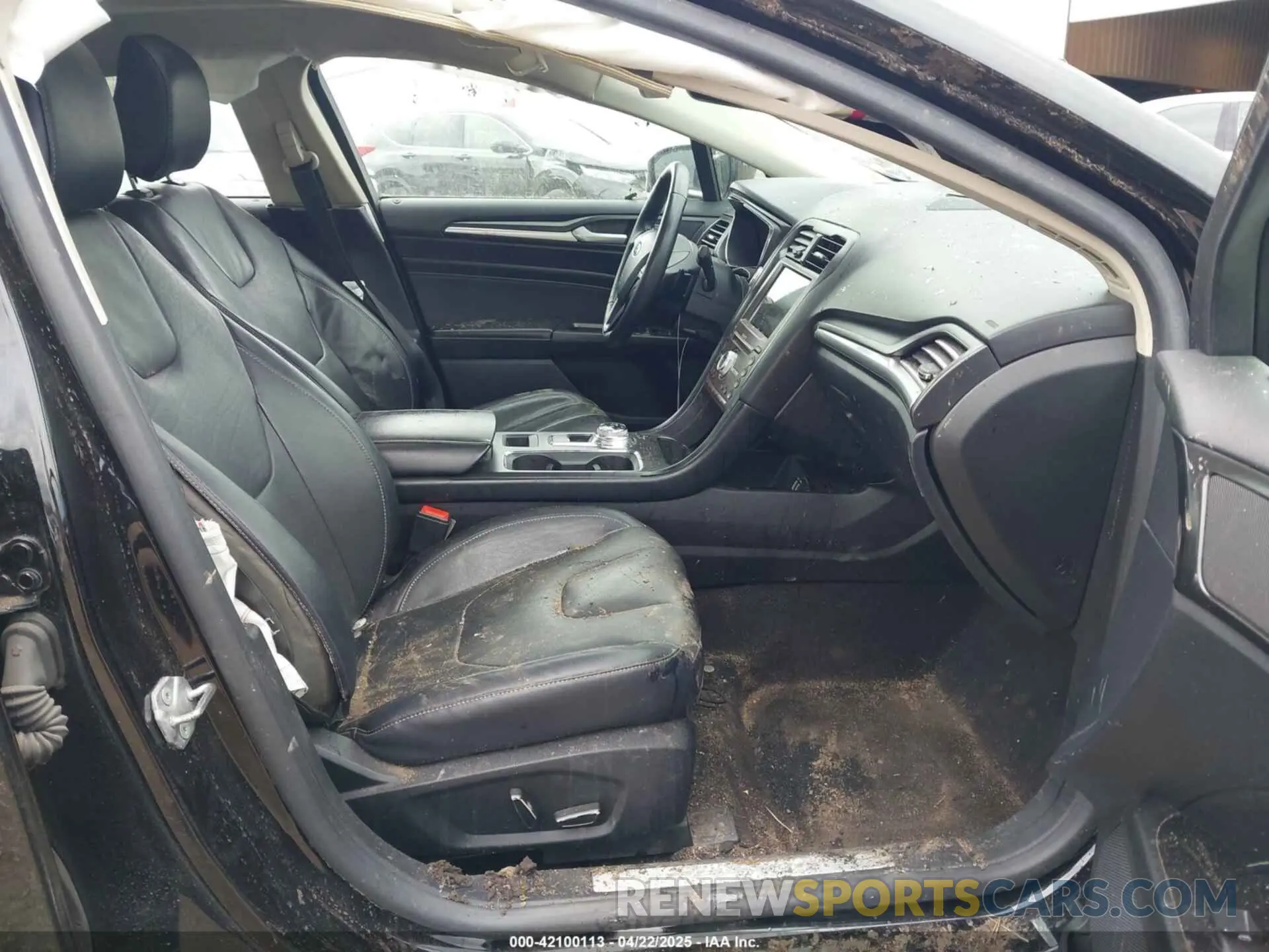 5 Фотография поврежденного автомобиля 3FA6P0D9XLR174523 FORD FUSION 2020