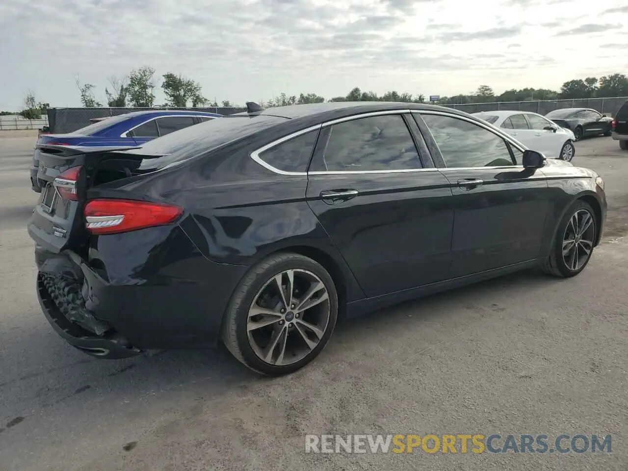 3 Фотография поврежденного автомобиля 3FA6P0D9XLR175848 FORD FUSION 2020