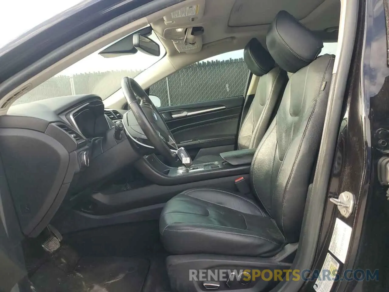 7 Фотография поврежденного автомобиля 3FA6P0D9XLR175848 FORD FUSION 2020