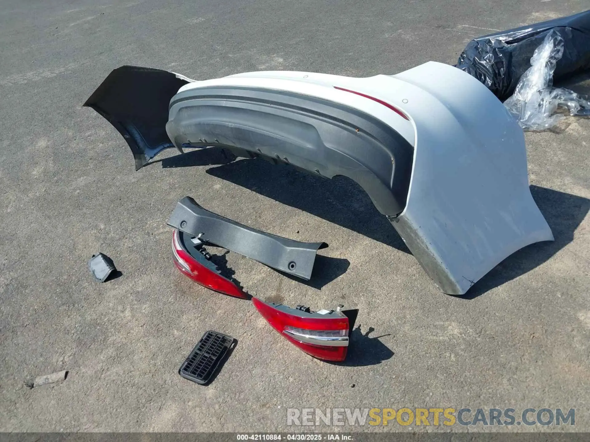 12 Фотография поврежденного автомобиля 3FA6P0G71LR265271 FORD FUSION 2020