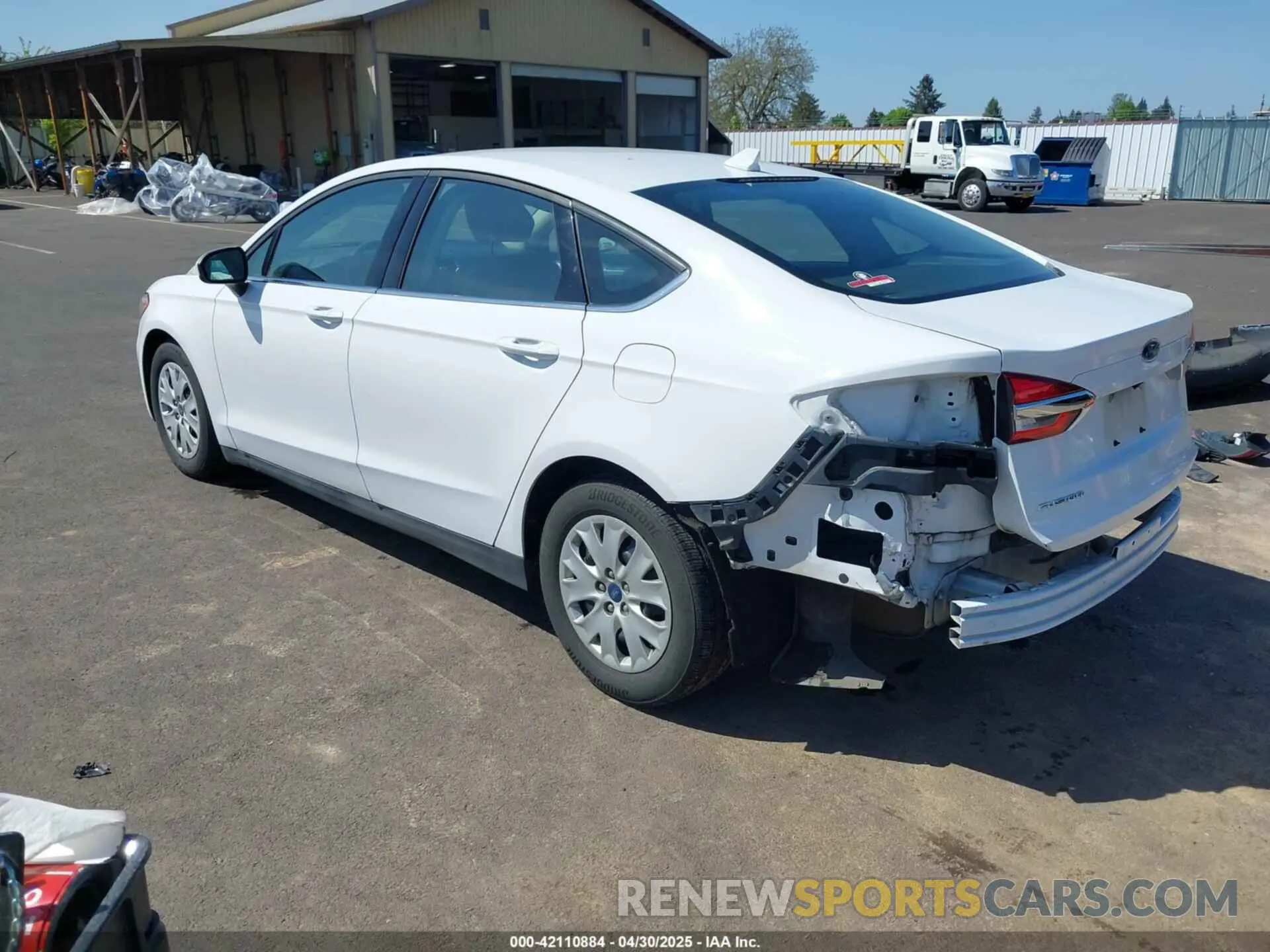 3 Фотография поврежденного автомобиля 3FA6P0G71LR265271 FORD FUSION 2020