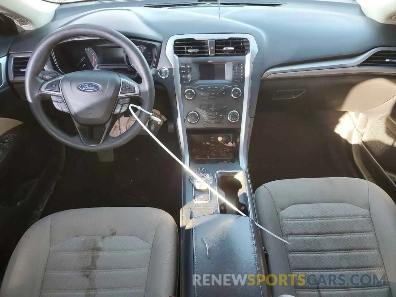 8 Фотография поврежденного автомобиля 3FA6P0G74LR161003 FORD FUSION 2020