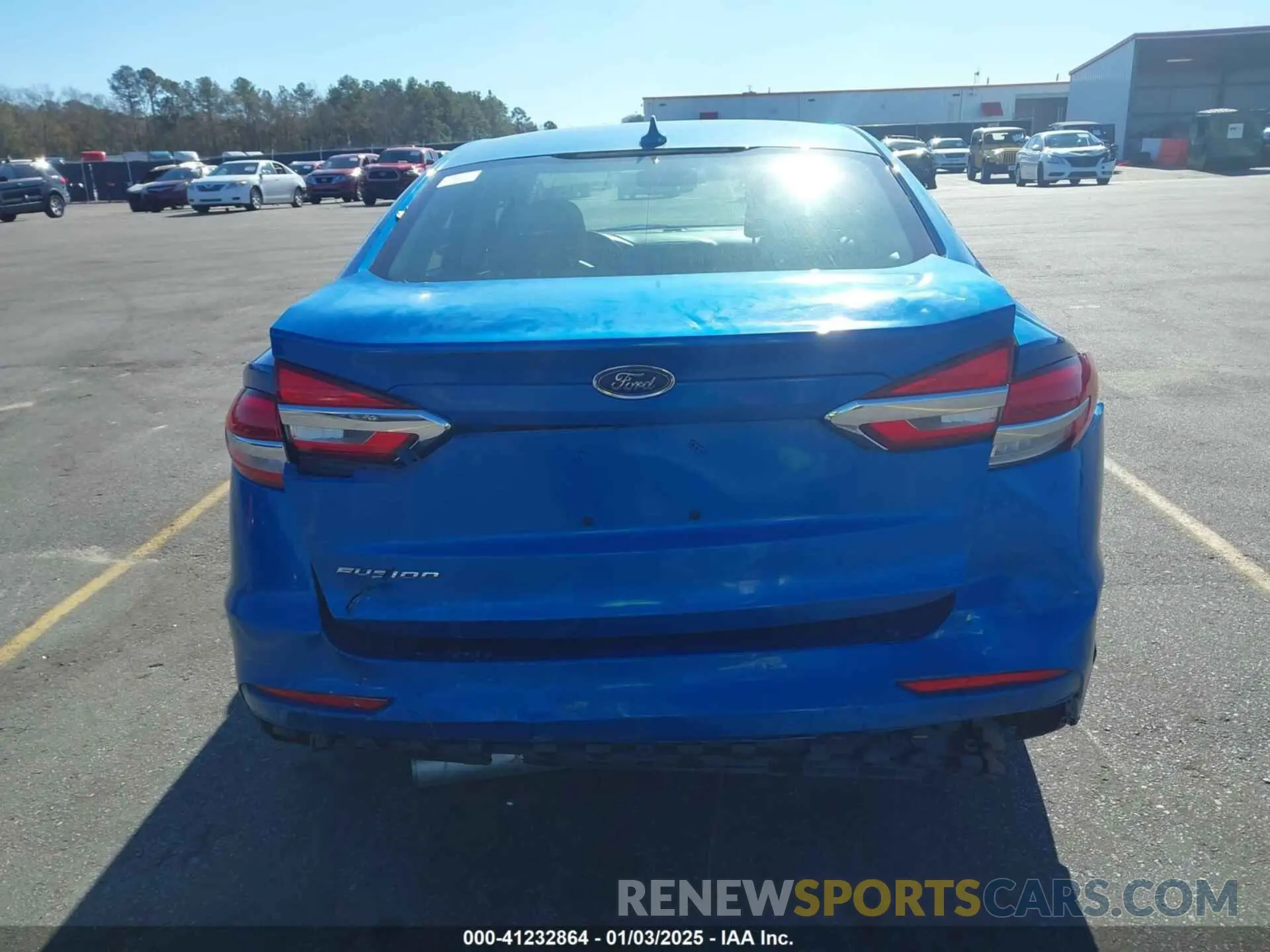 17 Photograph of a damaged car 3FA6P0G74LR201161 FORD FUSION 2020