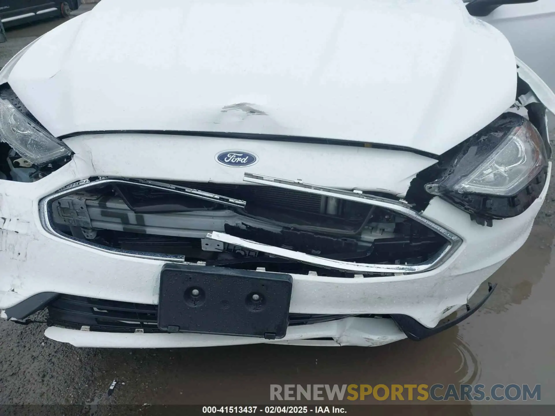 6 Photograph of a damaged car 3FA6P0G75LR153413 FORD FUSION 2020