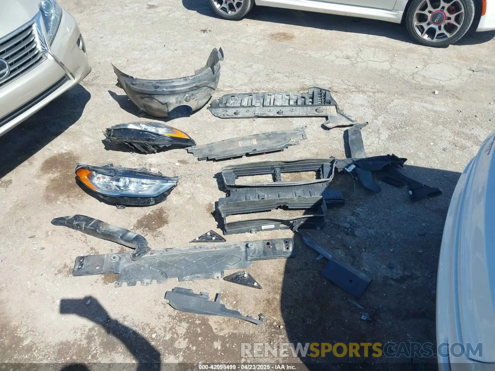 12 Фотография поврежденного автомобиля 3FA6P0G75LR207521 FORD FUSION 2020