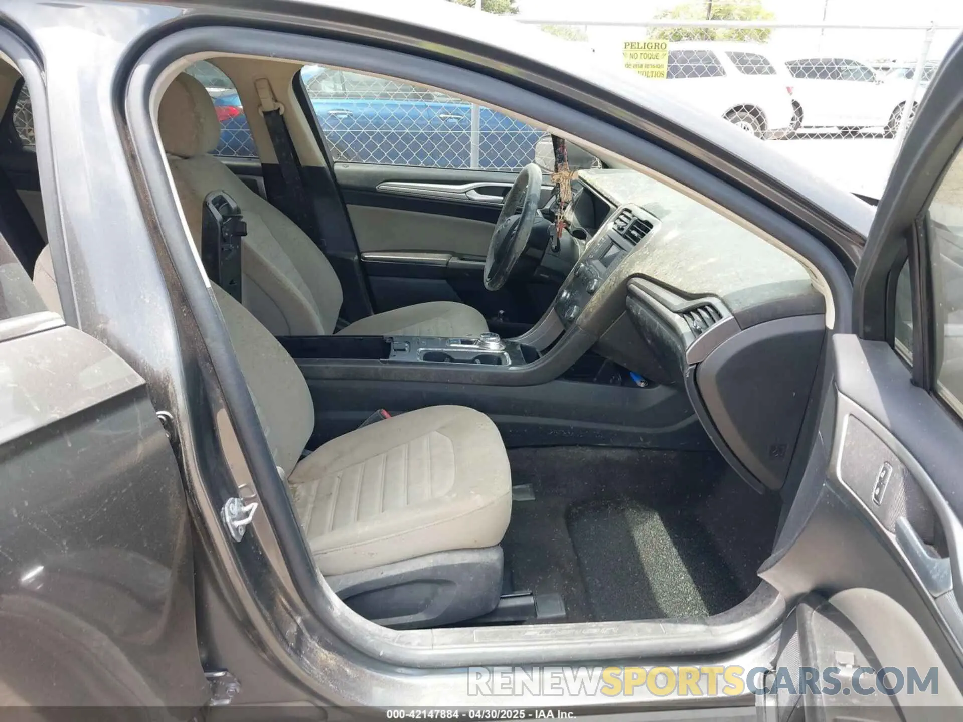 5 Фотография поврежденного автомобиля 3FA6P0G76LR228460 FORD FUSION 2020