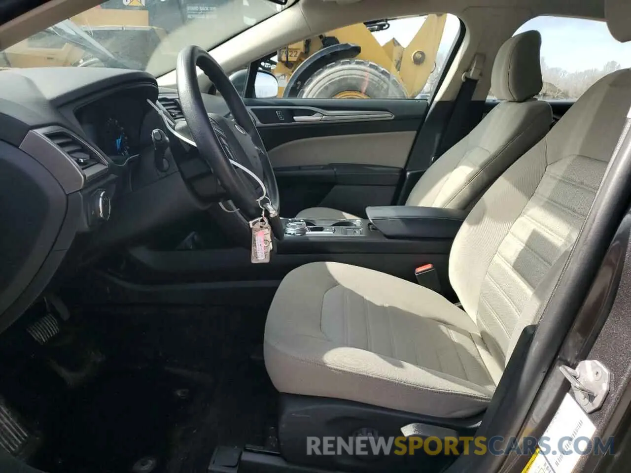 7 Фотография поврежденного автомобиля 3FA6P0G77LR118517 FORD FUSION 2020