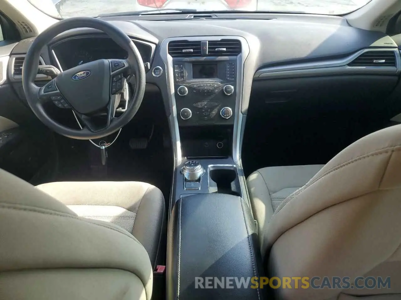 9 Photograph of a damaged car 3FA6P0G77LR225180 FORD FUSION 2020