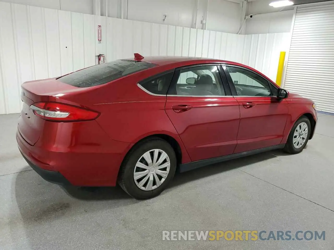 3 Фотография поврежденного автомобиля 3FA6P0G78LR135617 FORD FUSION 2020